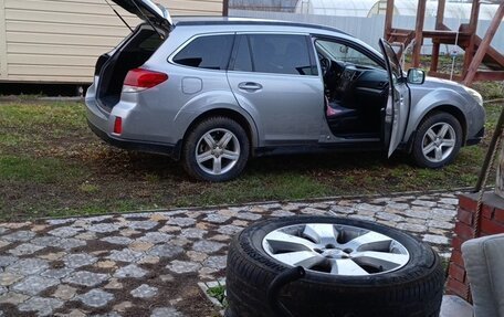 Subaru Outback IV рестайлинг, 2011 год, 1 275 000 рублей, 7 фотография