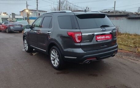 Ford Explorer VI, 2018 год, 3 650 000 рублей, 2 фотография