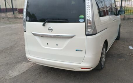 Nissan Serena IV, 2015 год, 1 800 000 рублей, 2 фотография