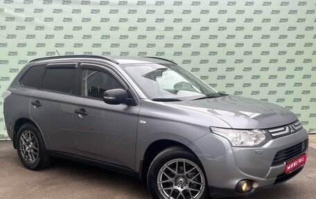 Mitsubishi Outlander III рестайлинг 3, 2013 год, 1 695 000 рублей, 1 фотография