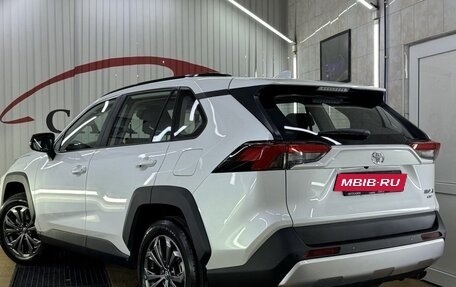 Toyota RAV4, 2024 год, 4 399 000 рублей, 3 фотография