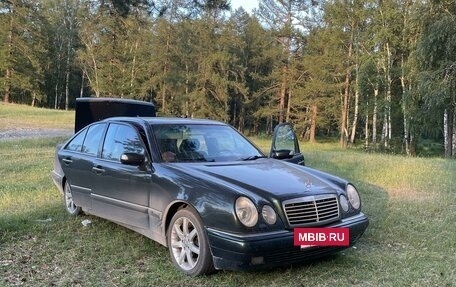 Mercedes-Benz E-Класс, 1997 год, 695 000 рублей, 6 фотография