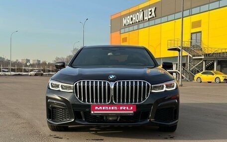 BMW 7 серия, 2021 год, 9 850 000 рублей, 2 фотография