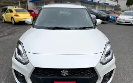 Suzuki Swift V, 2022 год, 1 350 000 рублей, 9 фотография