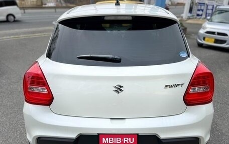 Suzuki Swift V, 2022 год, 1 350 000 рублей, 10 фотография