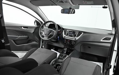 Hyundai Solaris II рестайлинг, 2022 год, 1 655 000 рублей, 11 фотография