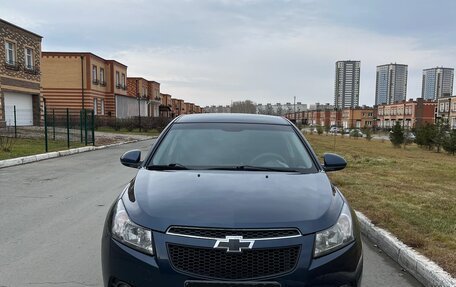 Chevrolet Cruze II, 2011 год, 750 000 рублей, 2 фотография