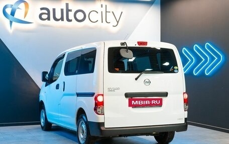 Nissan NV200, 2018 год, 1 800 000 рублей, 10 фотография