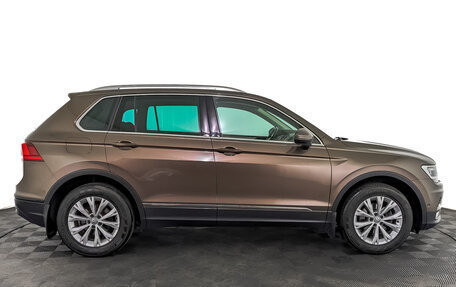 Volkswagen Tiguan II, 2017 год, 2 370 000 рублей, 4 фотография