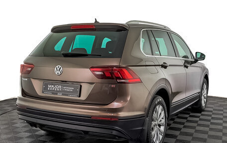 Volkswagen Tiguan II, 2017 год, 2 370 000 рублей, 5 фотография