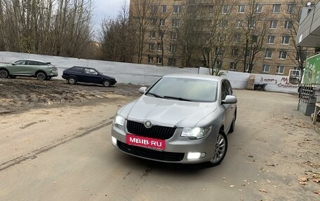 Skoda Superb III рестайлинг, 2012 год, 920 000 рублей, 17 фотография