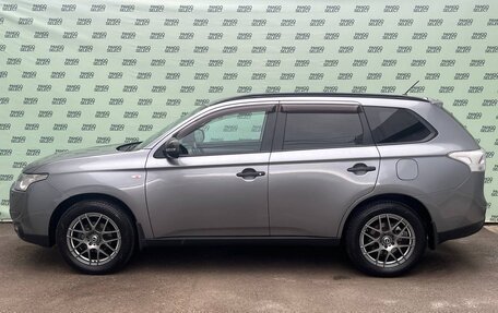 Mitsubishi Outlander III рестайлинг 3, 2013 год, 1 695 000 рублей, 4 фотография