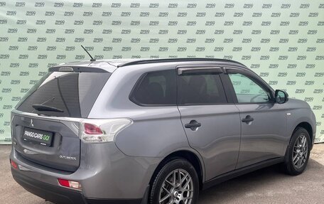 Mitsubishi Outlander III рестайлинг 3, 2013 год, 1 695 000 рублей, 7 фотография