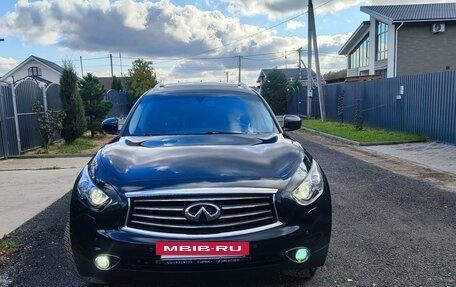 Infiniti FX II, 2012 год, 1 965 000 рублей, 2 фотография