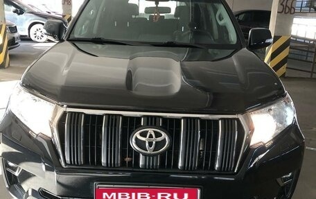 Toyota Land Cruiser Prado 150 рестайлинг 2, 2019 год, 6 200 000 рублей, 2 фотография