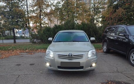 Toyota Avensis III рестайлинг, 2006 год, 850 000 рублей, 1 фотография