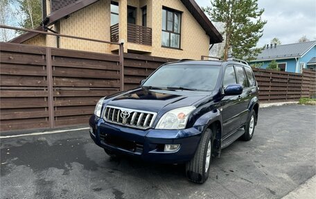 Toyota Land Cruiser Prado 120 рестайлинг, 2006 год, 2 600 000 рублей, 1 фотография