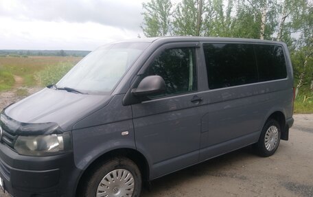 Volkswagen Caravelle T5, 2013 год, 1 700 000 рублей, 1 фотография