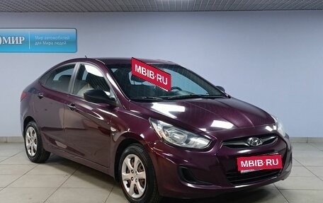 Hyundai Solaris II рестайлинг, 2011 год, 860 000 рублей, 3 фотография