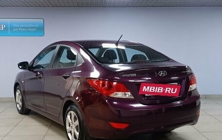 Hyundai Solaris II рестайлинг, 2011 год, 860 000 рублей, 7 фотография