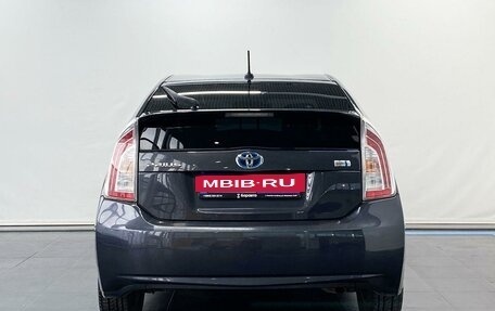 Toyota Prius, 2013 год, 1 490 000 рублей, 6 фотография