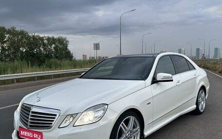 Mercedes-Benz E-Класс, 2011 год, 2 000 000 рублей, 1 фотография