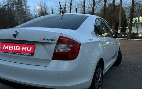 Skoda Rapid I, 2014 год, 950 000 рублей, 3 фотография