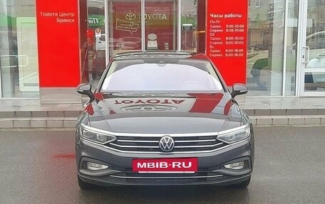 Volkswagen Passat B8 рестайлинг, 2021 год, 2 549 000 рублей, 2 фотография