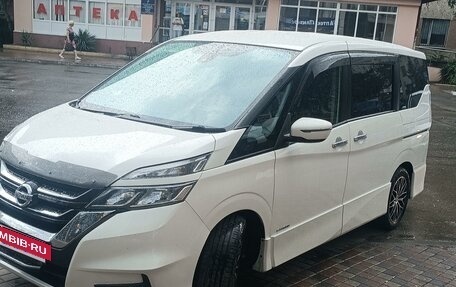 Nissan Serena IV, 2018 год, 2 100 000 рублей, 2 фотография