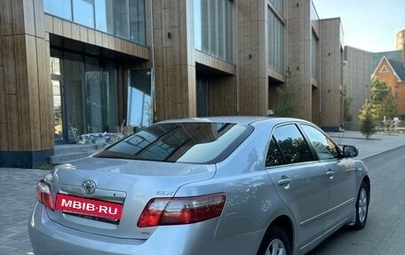 Toyota Camry, 2006 год, 1 100 000 рублей, 4 фотография