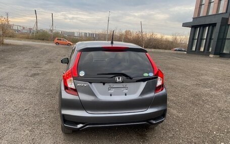 Honda Fit III, 2019 год, 1 350 000 рублей, 5 фотография