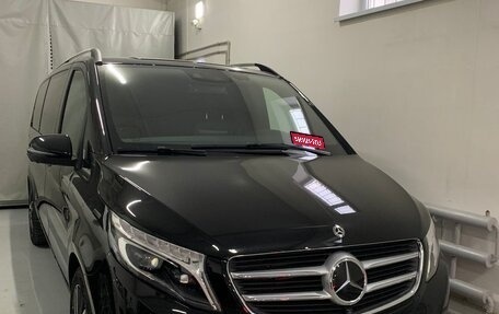 Mercedes-Benz V-Класс, 2018 год, 14 000 000 рублей, 2 фотография