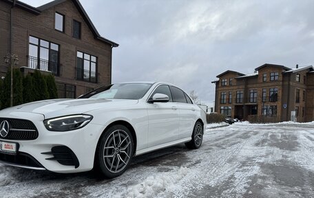 Mercedes-Benz E-Класс, 2020 год, 5 000 000 рублей, 6 фотография