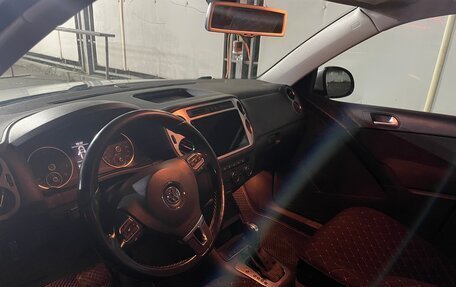 Volkswagen Tiguan I, 2015 год, 1 400 000 рублей, 3 фотография