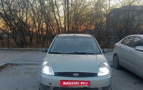 Ford Fiesta, 2004 год, 350 000 рублей, 2 фотография