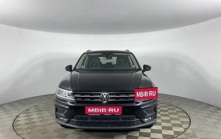 Volkswagen Tiguan II, 2020 год, 2 599 000 рублей, 2 фотография