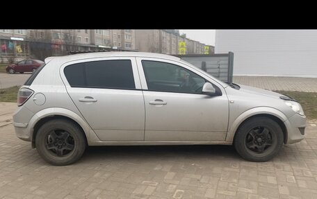 Opel Astra H, 2010 год, 650 000 рублей, 1 фотография