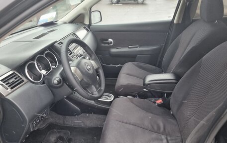 Nissan Tiida, 2010 год, 850 000 рублей, 8 фотография