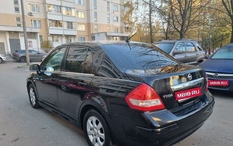 Nissan Tiida, 2010 год, 850 000 рублей, 6 фотография