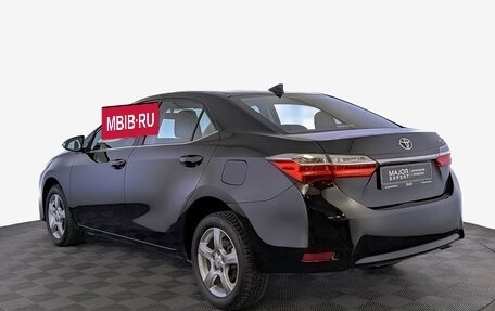 Toyota Corolla, 2017 год, 1 990 000 рублей, 7 фотография