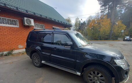 Mitsubishi Pajero IV, 2012 год, 2 450 000 рублей, 3 фотография