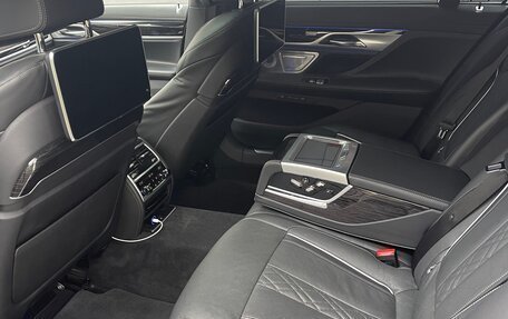 BMW 7 серия, 2019 год, 5 700 000 рублей, 11 фотография