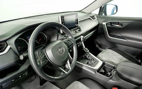 Toyota RAV4, 2020 год, 3 189 000 рублей, 16 фотография