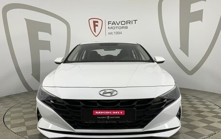 Hyundai Elantra, 2021 год, 2 030 000 рублей, 2 фотография