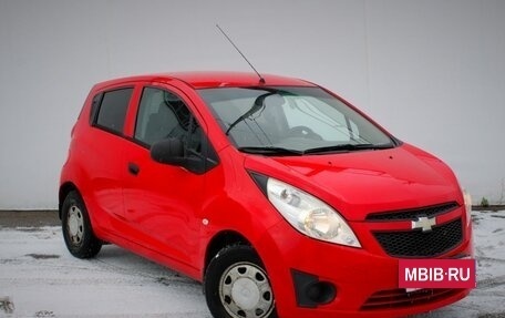 Chevrolet Spark III, 2013 год, 700 000 рублей, 3 фотография