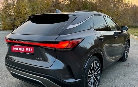 Lexus RX IV рестайлинг, 2023 год, 9 999 999 рублей, 10 фотография