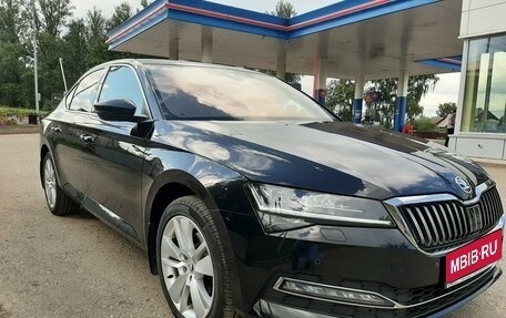 Skoda Superb III рестайлинг, 2020 год, 3 480 000 рублей, 1 фотография