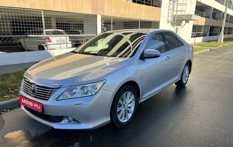 Toyota Camry, 2012 год, 1 990 000 рублей, 1 фотография