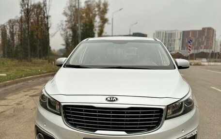 KIA Carnival III, 2015 год, 1 990 000 рублей, 4 фотография