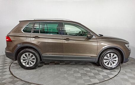 Volkswagen Tiguan II, 2017 год, 2 599 000 рублей, 4 фотография